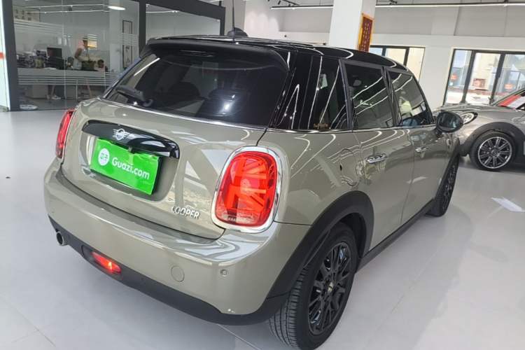 Used MINI 2019 1.5T COOPER Classic Edition Five-Door Version Rear Right 45 Deg
