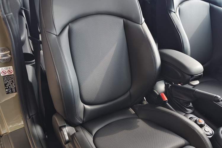 Used MINI 2019 1.5T COOPER Classic Edition Right Front Seat