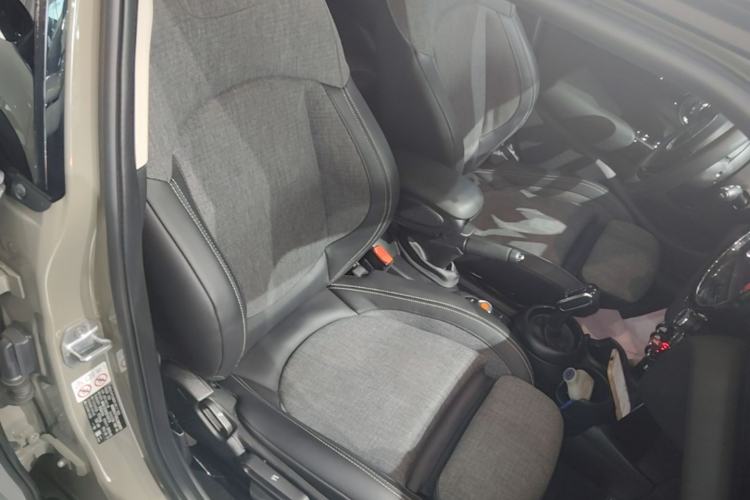 Used MINI 2019 1.5T COOPER Classic Edition Five-Door Version Right Front Seat