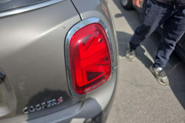 Used MINI 2019 2.0T COOPER S Artist Five-Door Edition Right Rear Taillight
