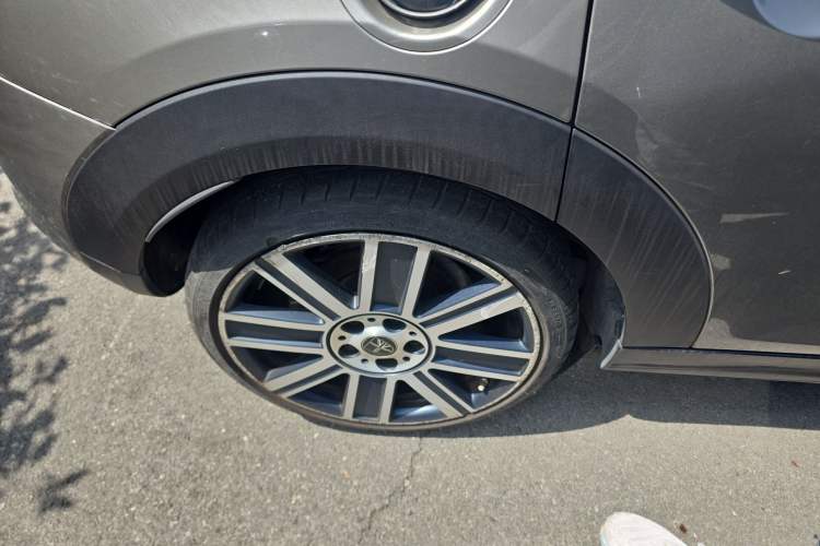 Used MINI 2019 2.0T COOPER S Artist Five-Door Edition Right Rear Wheel Hub