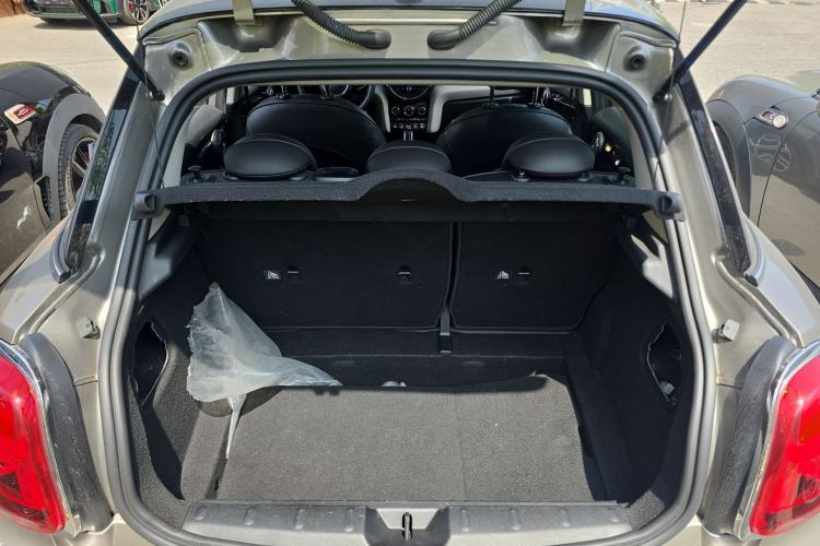 Used MINI 2019 2.0T COOPER S Artist Five-Door Edition Trunk