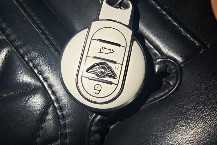 Used MINI 2019 1.5T COOPER Classic Edition Vehicle Key