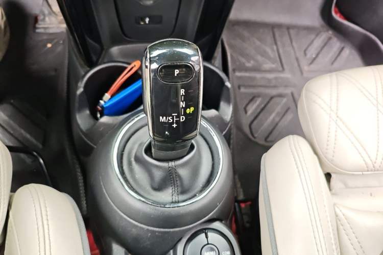 Used MINI 2019 1.5T COOPER CABRIO Artist Gear Lever