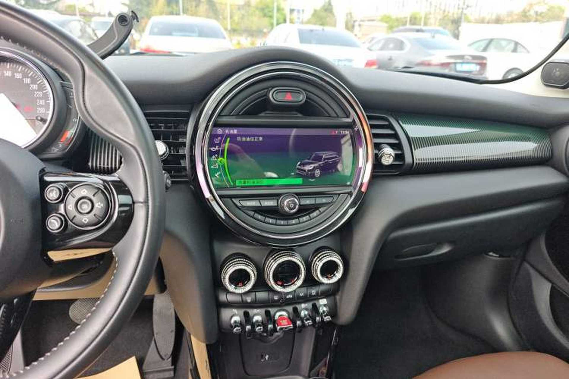Used MINI 2019 1.5T COOPER Artist Five-Door Edition Audio And AC Panel