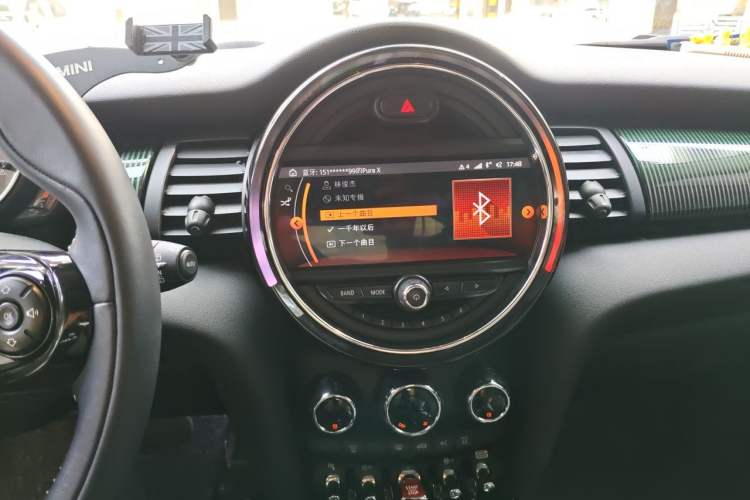 Used MINI 2019 1.5T COOPER 60th Anniversary Edition Five-Door Version Audio And AC Panel
