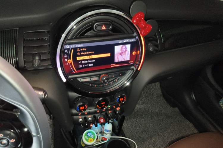 Used MINI 2019 2.0T COOPER S 60th Anniversary Edition Audio And AC Panel