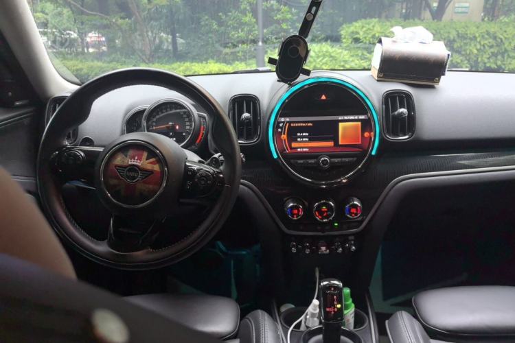 Used MINI 2019 2.0T COOPER S Artist Center Console