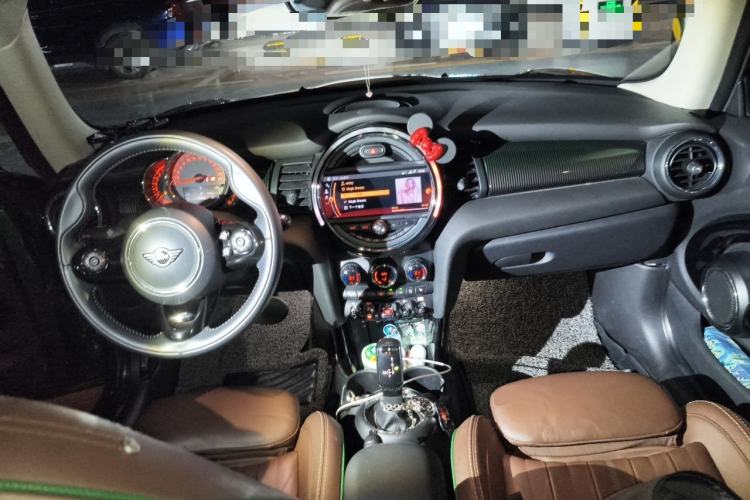 Used MINI 2019 2.0T COOPER S 60th Anniversary Edition Center Console