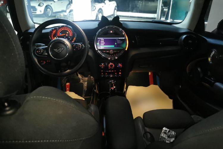 Used MINI 2019 1.5T COOPER Classic Edition Center Console