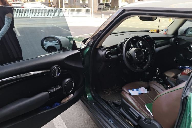 Used MINI 2019 1.5T COOPER 60th Anniversary Edition Five-Door Version Driver Seat