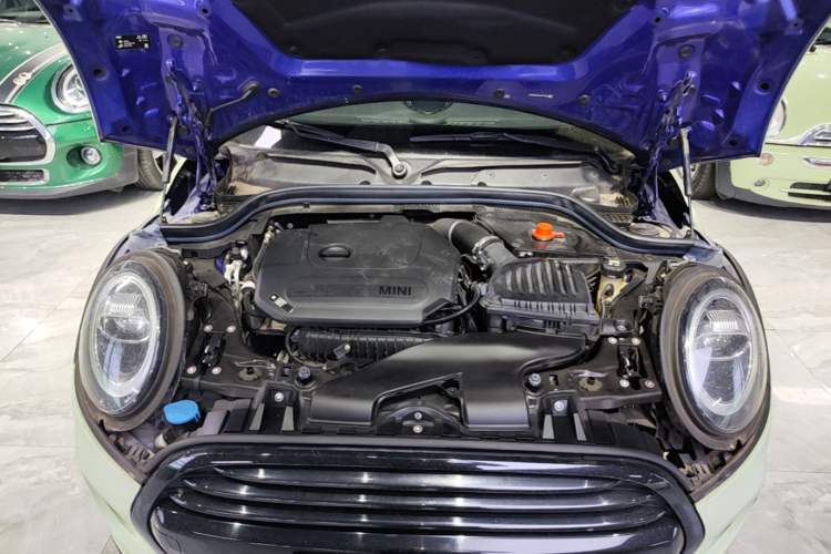 Used MINI 2019 1.5T COOPER Artist Engine Bay