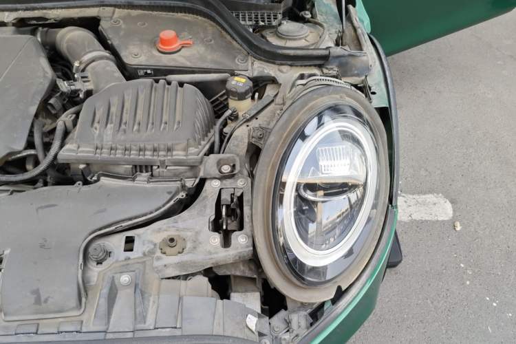 Used MINI 2019 1.5T COOPER 60th Anniversary Edition Five-Door Version Engine Bay Left
