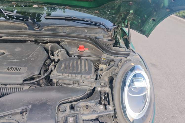 Used MINI 2019 2.0T COOPER S 60th Anniversary Edition Engine Bay Left