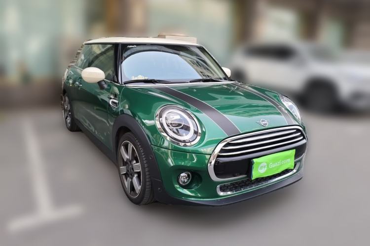 Used MINI 2019 1.5T COOPER 60th Anniversary Edition Five-Door Version Front Right 45 Deg