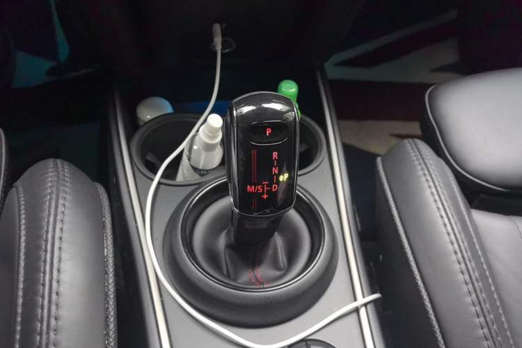Used MINI 2019 2.0T COOPER S Artist Gear Lever