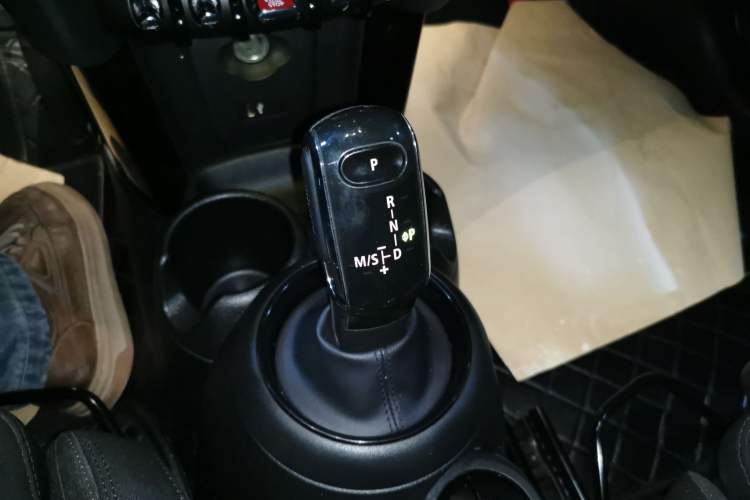 Used MINI 2019 1.5T COOPER Classic Edition Gear Lever