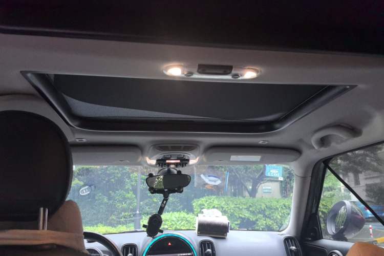 Used MINI 2019 2.0T COOPER S Artist Headliner