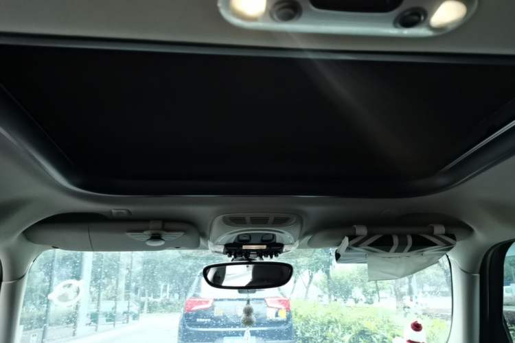 Used MINI  Headliner