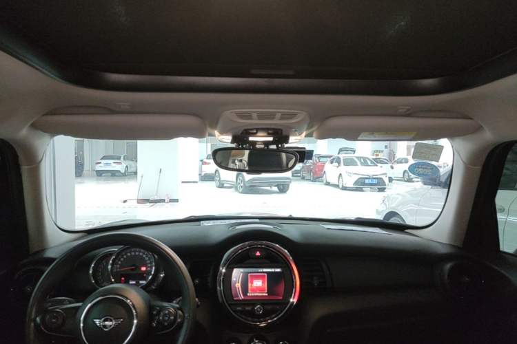 Used MINI 2019 1.5T ONE Five-Door Edition Headliner