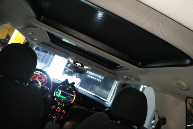 Used MINI 2019 1.5T COOPER Classic Edition Headliner