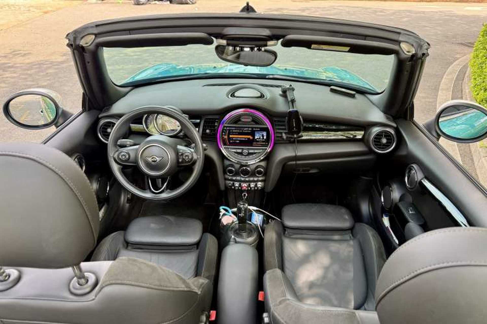 Used MINI 2019 1.5T COOPER CABRIO Classic Edition Interior 3