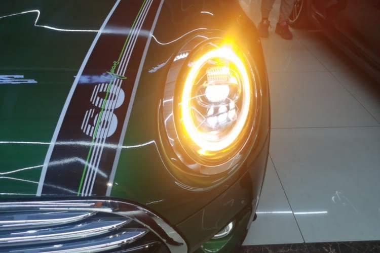 Used MINI 2019 1.5T COOPER 60th Anniversary Edition Five-Door Version Left Front Headlight