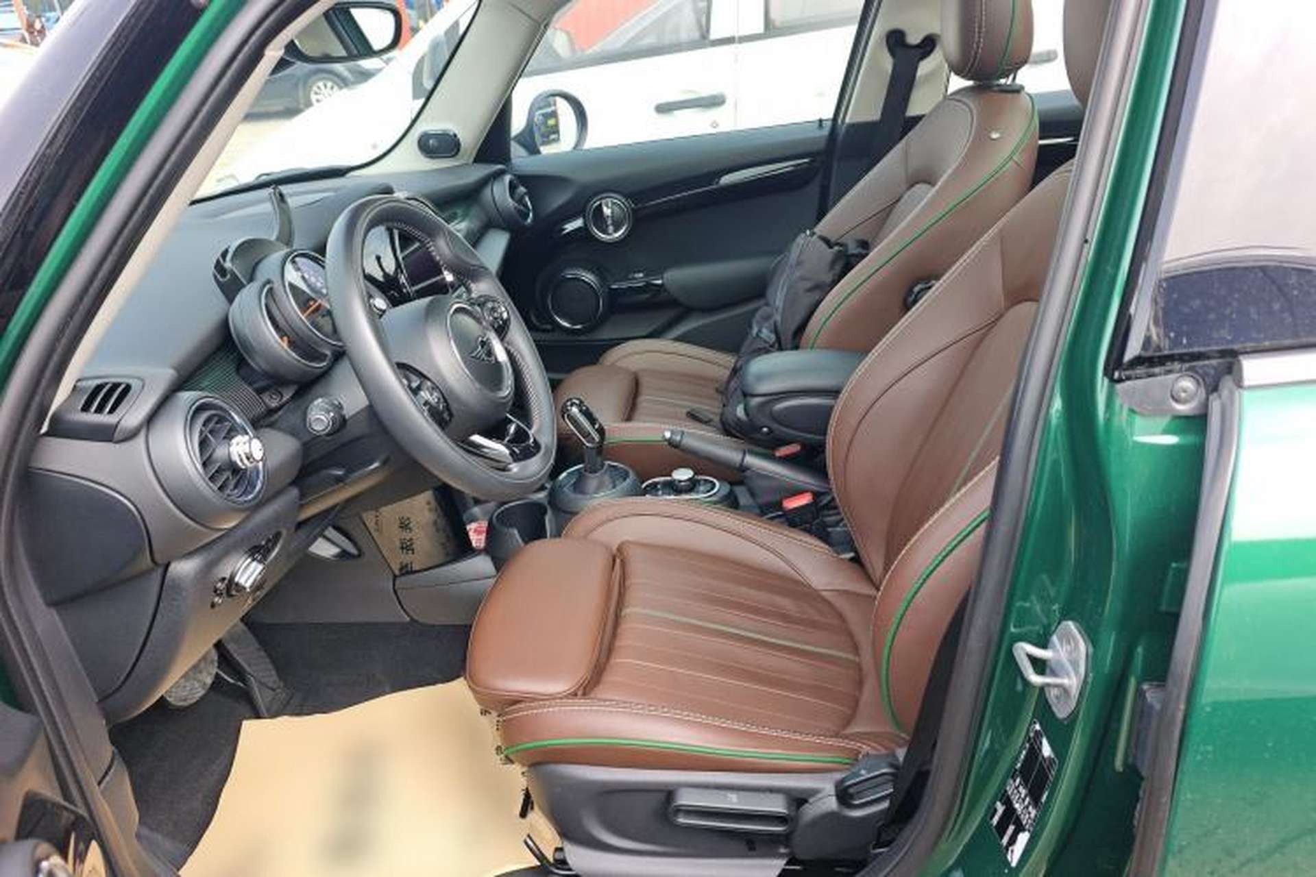 Used MINI 2019 1.5T COOPER Artist Five-Door Edition Left Front Seat