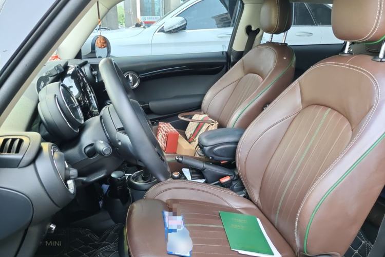Used MINI 2019 1.5T COOPER 60th Anniversary Edition Five-Door Version Left Front Seat