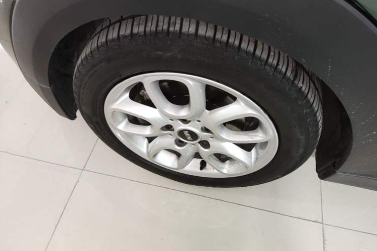 Used MINI 2019 1.5T ONE Five-Door Edition Left Front Wheel Hub