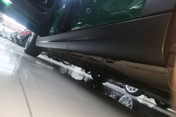 Used MINI 2019 1.5T COOPER 60th Anniversary Edition Five-Door Version Left Side Sill