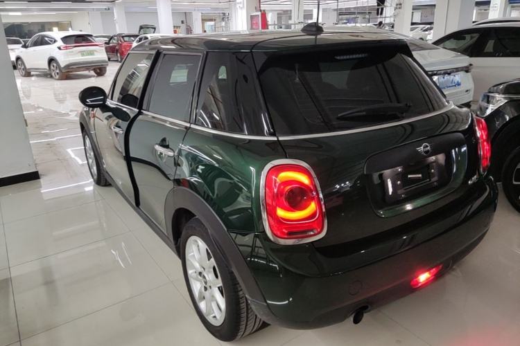 Used MINI 2019 1.5T ONE Five-Door Edition Rear Left 45 Deg