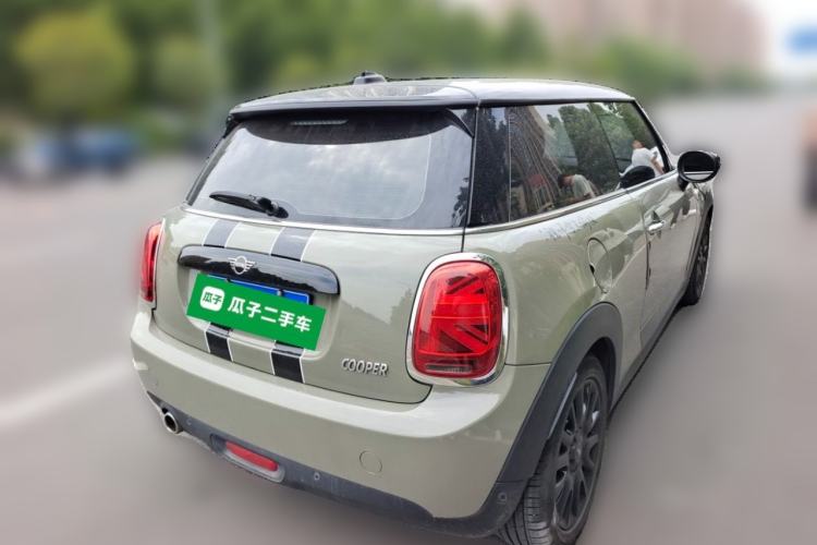 Used MINI 2019 1.5T COOPER Classic Edition Rear Right 45 Deg