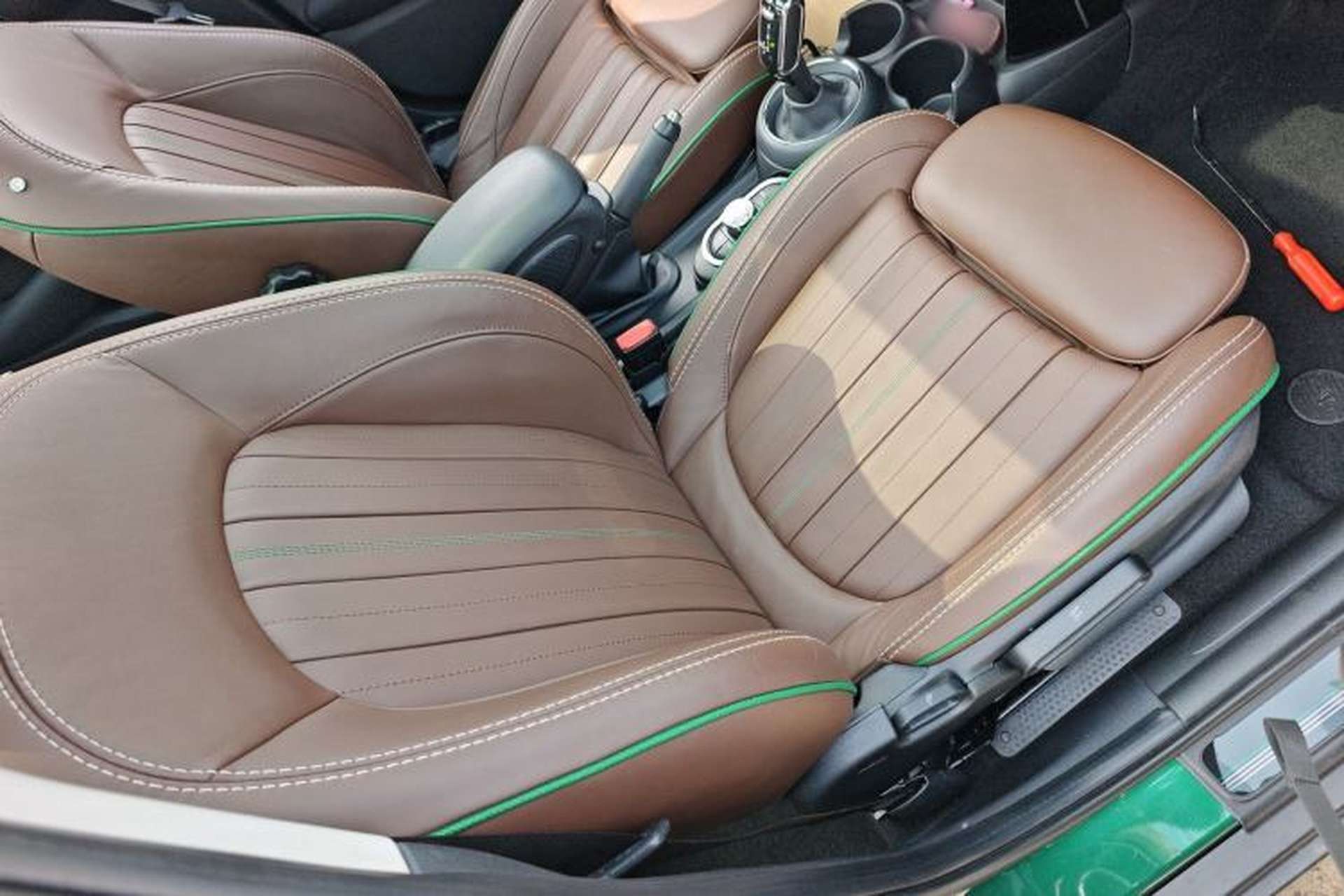 Used MINI 2019 1.5T COOPER Artist Five-Door Edition Right Front Seat