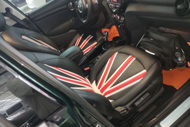 Used MINI 2019 1.5T ONE Five-Door Edition Right Front Seat