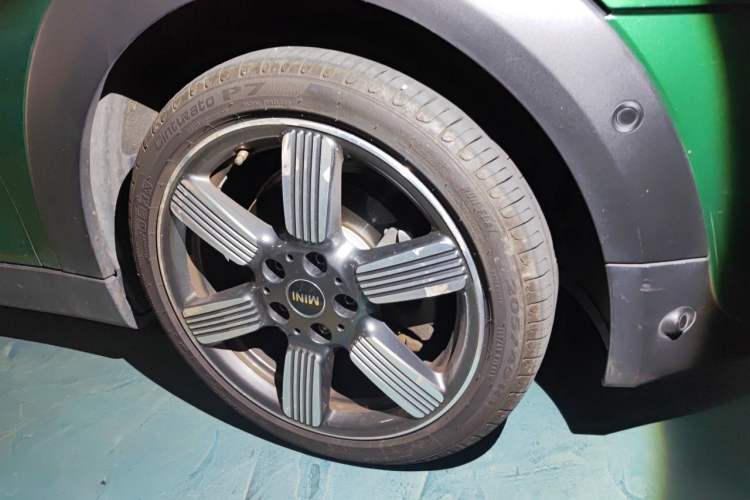 Used MINI 2019 2.0T COOPER S 60th Anniversary Edition Right Front Wheel Hub