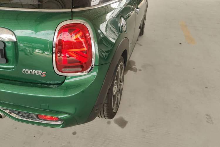 Used MINI 2019 2.0T COOPER S Classic Edition Right Rear Taillight