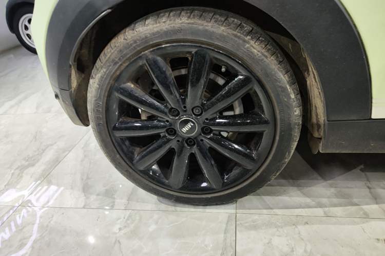 Used MINI 2019 1.5T COOPER Artist Right Rear Wheel Hub
