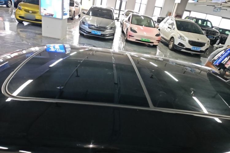 Used MINI 2019 1.5T COOPER Classic Edition Roof