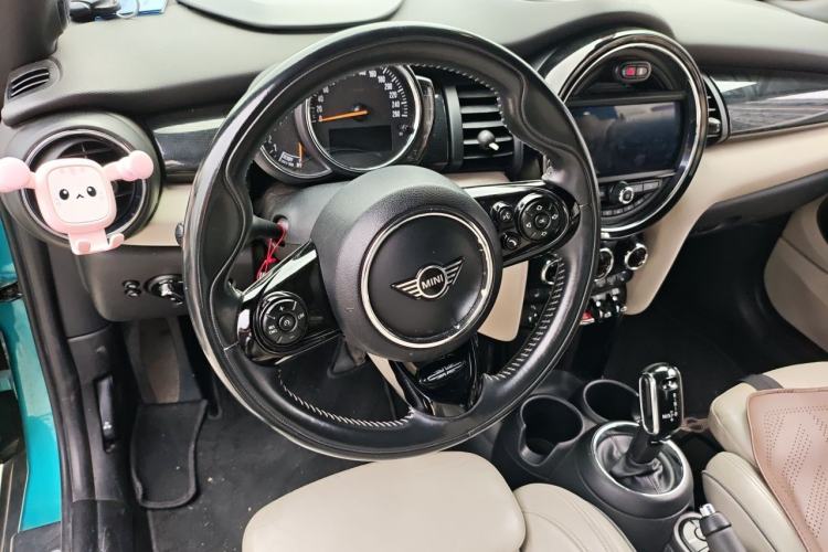 Used MINI 2019 1.5T COOPER CABRIO Artist Steering Wheel
