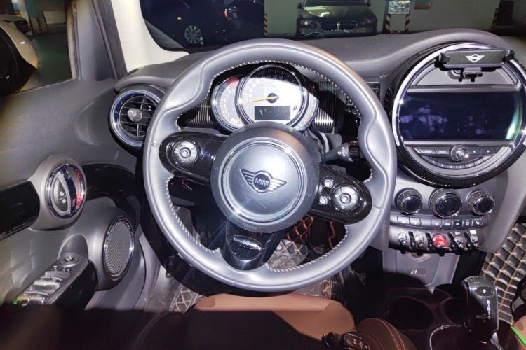 Used MINI 2019 2.0T COOPER S 60th Anniversary Edition Steering Wheel