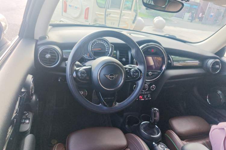 Used MINI 2019 2.0T COOPER S 60th Anniversary Edition Steering Wheel