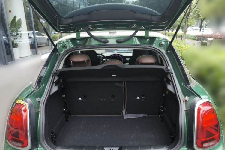 Used MINI  Trunk