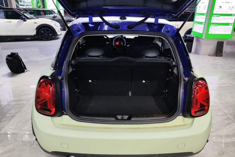 Used MINI 2019 1.5T COOPER Artist Trunk
