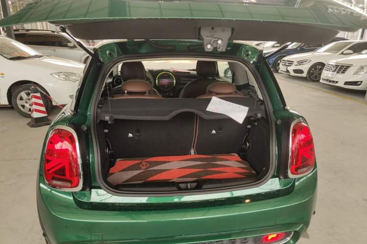 Used MINI 2019 2.0T COOPER S Classic Edition Trunk