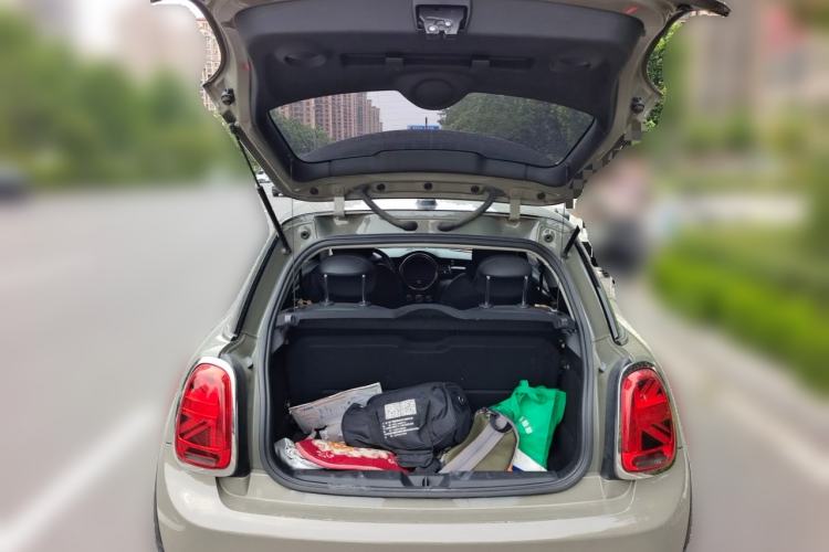 Used MINI 2019 1.5T COOPER Classic Edition Trunk