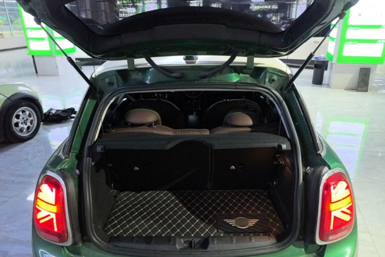 Used MINI 2019 1.5T COOPER 60th Anniversary Edition Trunk