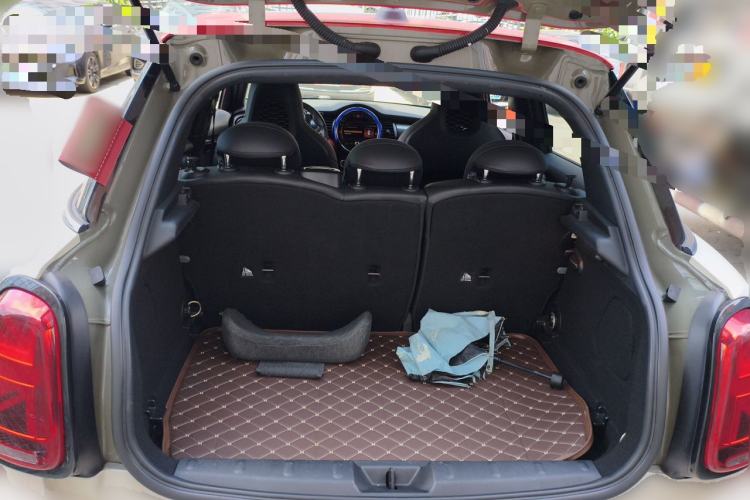 Used MINI 2019 2.0T COOPER S Racing Edition Five-Door Version Trunk