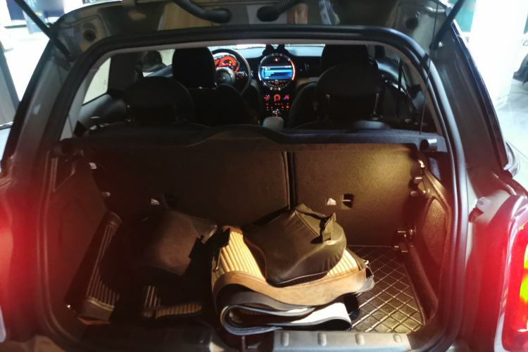 Used MINI 2019 1.5T COOPER Classic Edition Trunk
