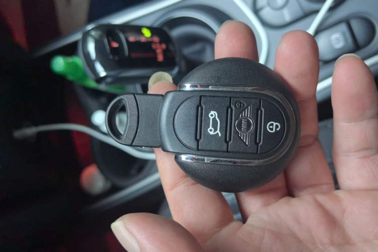 Used MINI 2019 2.0T COOPER S Artist Vehicle Key